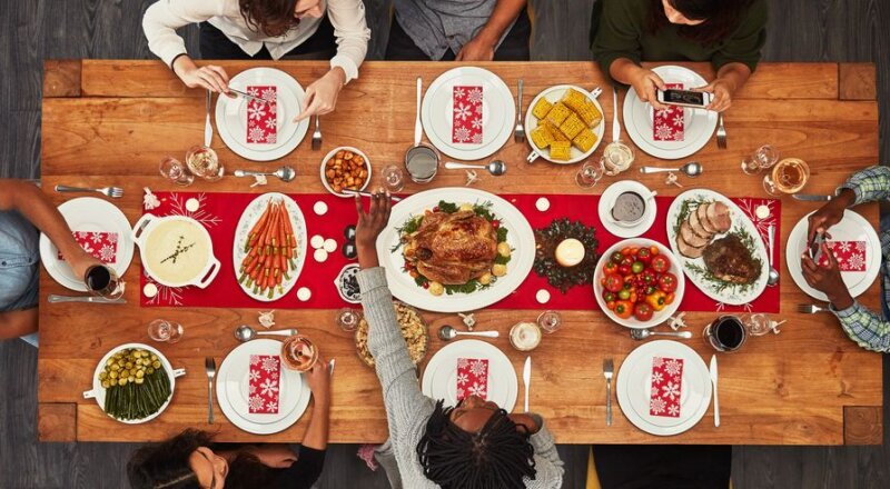 Top Tips for Hosting the Ultimate Christmas Feast Image