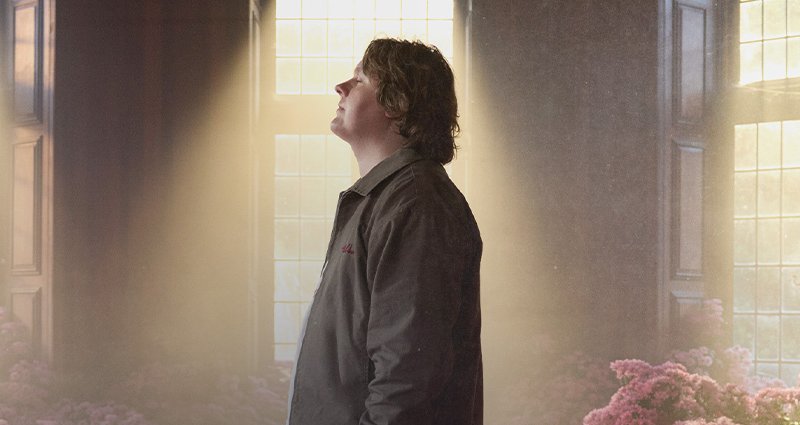 Lewis Capaldi Image