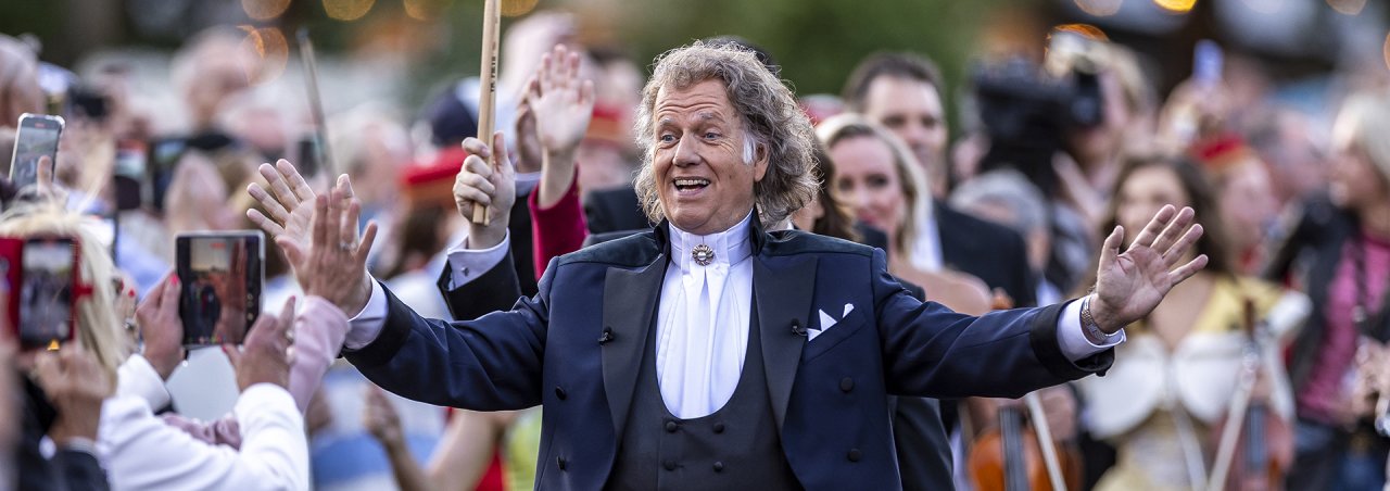 André Rieu’s 2025 Maastricht Concert: Waltz the Night Away Movie Competition Image