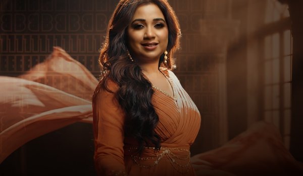 Shreya Ghoshal Image